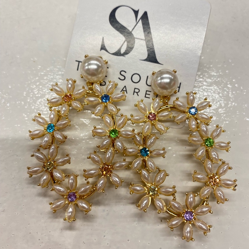 NWT Pure Sweetness Pearl Earrings